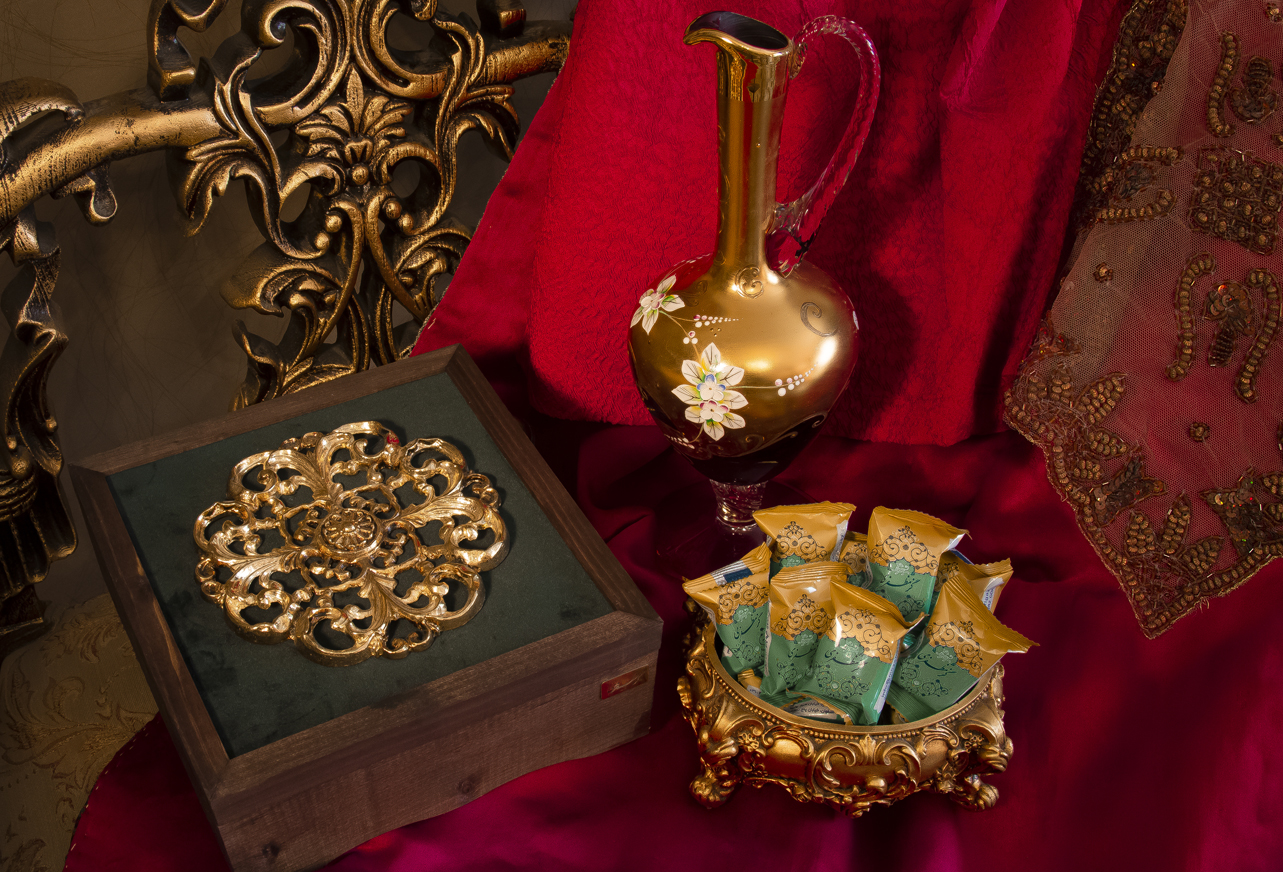 Lotus flower box, originality, art and taste